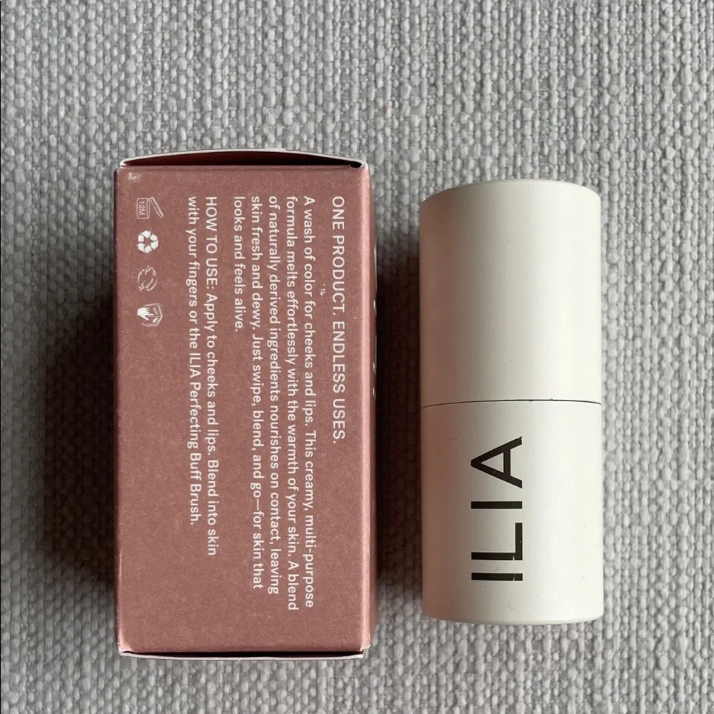 ILIA Multi-Stick Cream Blush + Highlighter + Lip Tint - dreamer
